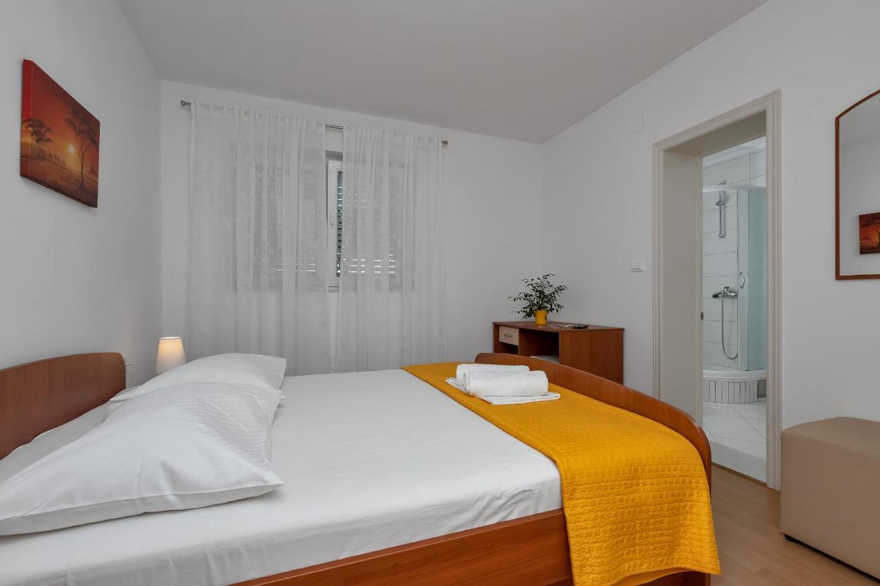 Apartments Marija Tučepi Buitenkant foto