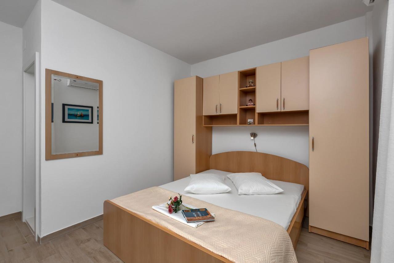 Apartments Marija Tučepi Buitenkant foto